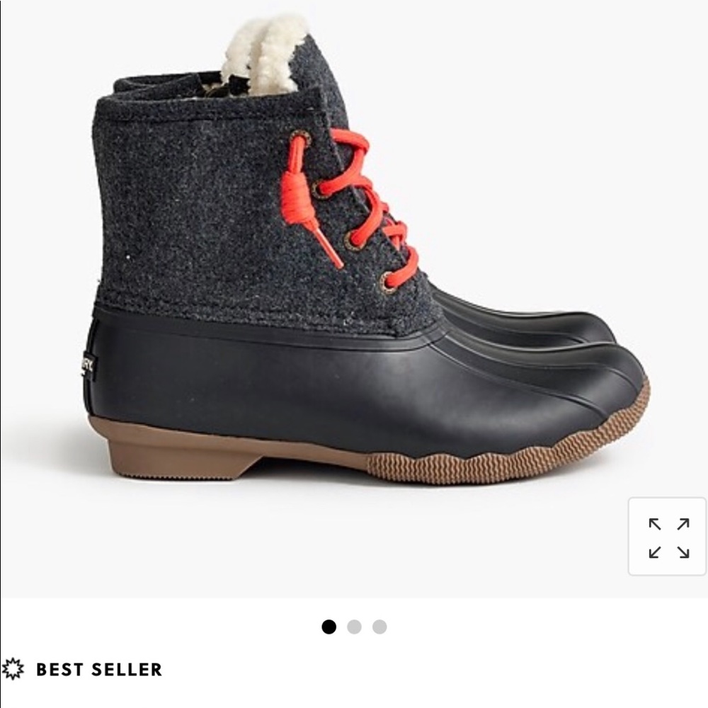 Sperry shearwater Sherpa lined duck boots